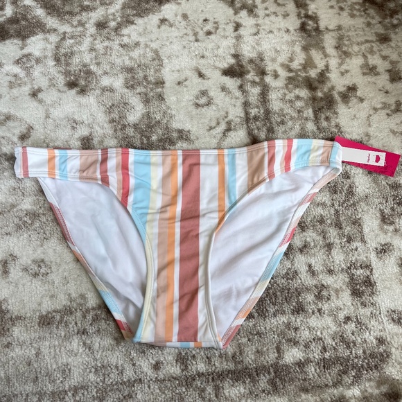 Xhilaration Other - Xhilaration Striped Bikini Swimsuit Bottom Sz XL‎ NWT